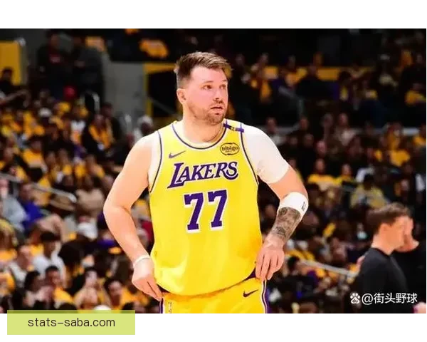 东契奇单月狂砍580分刷新湖人队史得分纪录